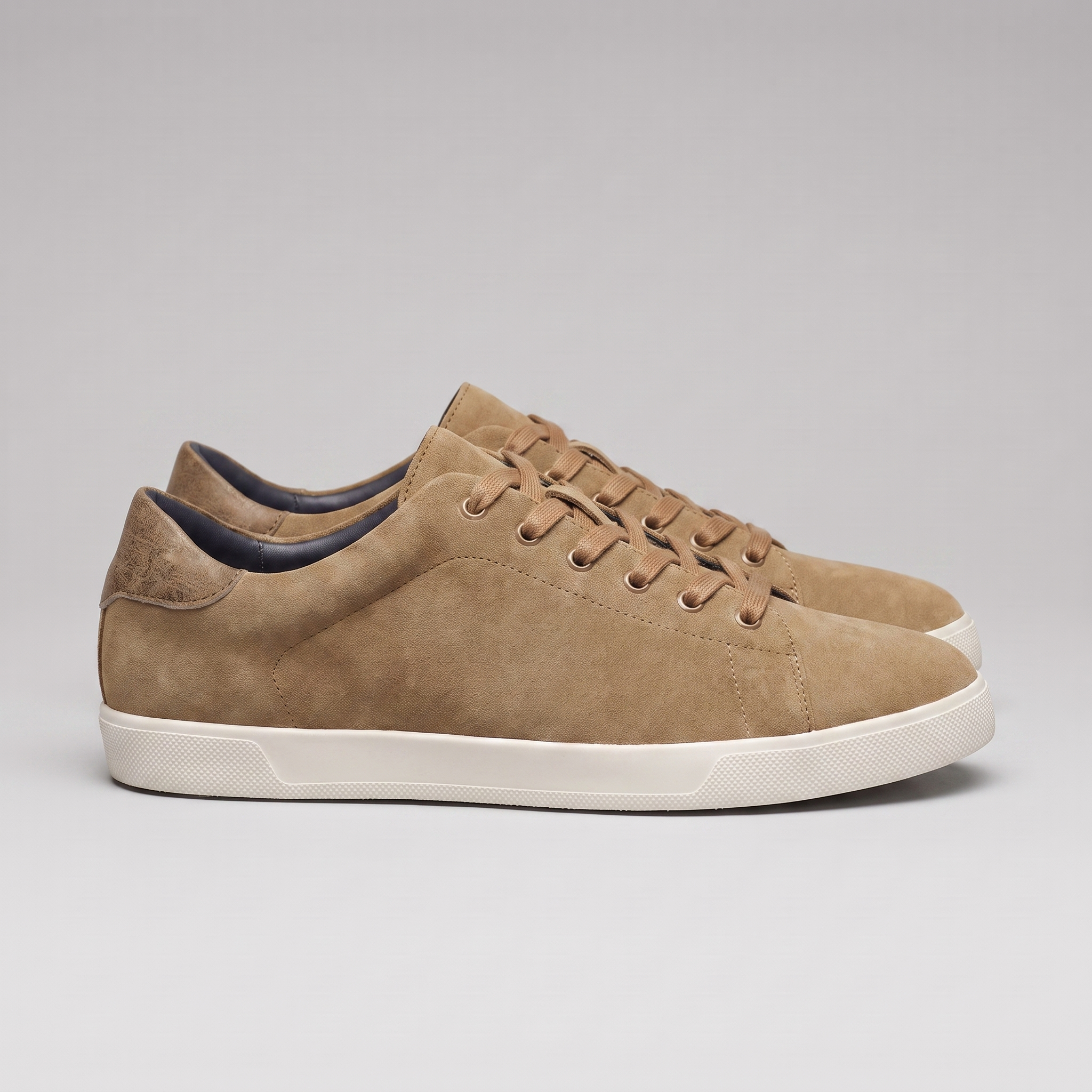 Men's Casual Lace-Up Sneakers