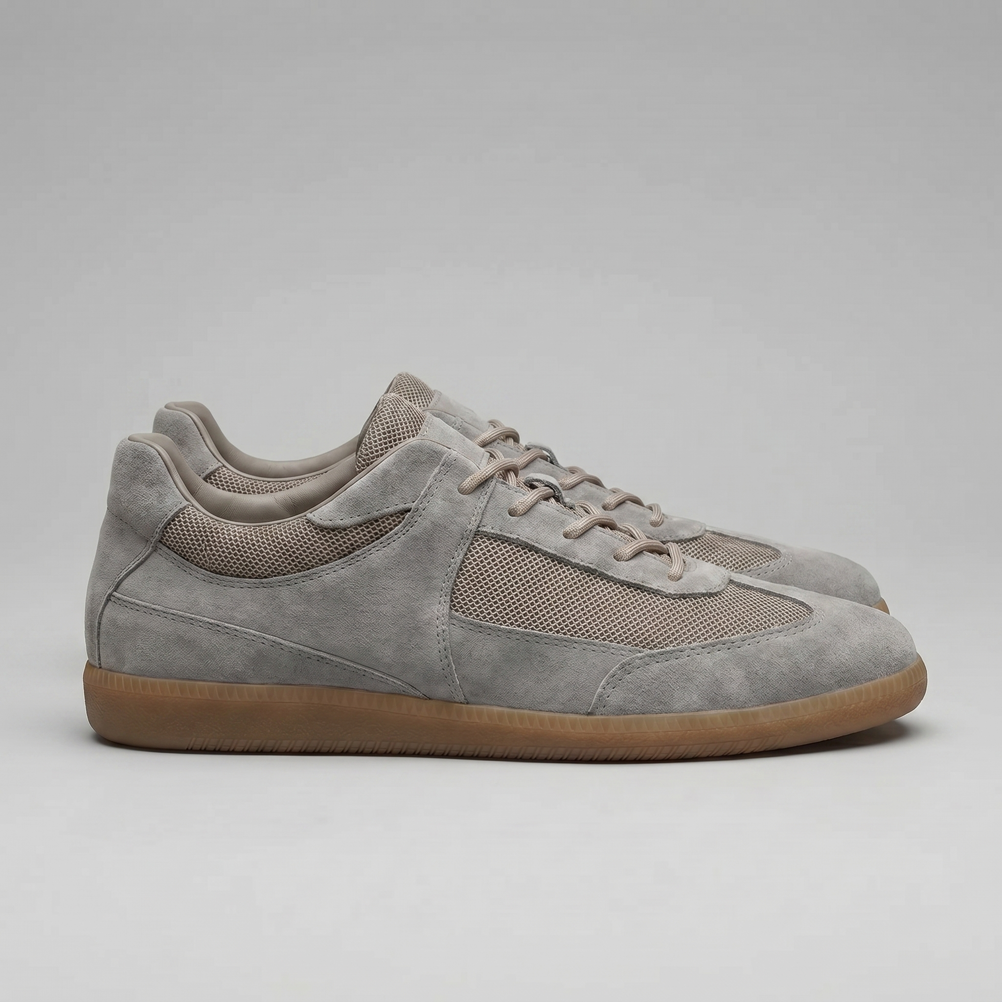 Men's Classic Low-Top Trainers