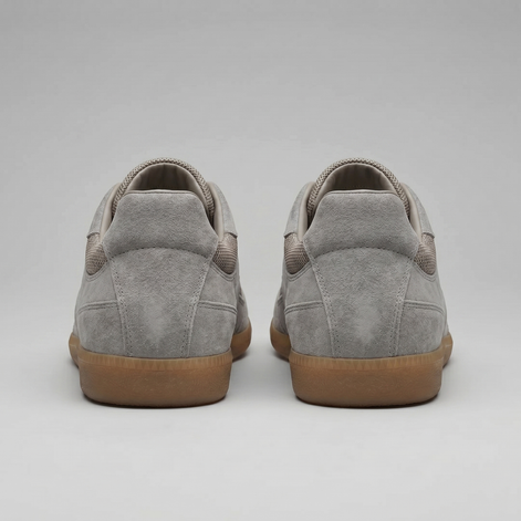 Men's Classic Low-Top Trainers