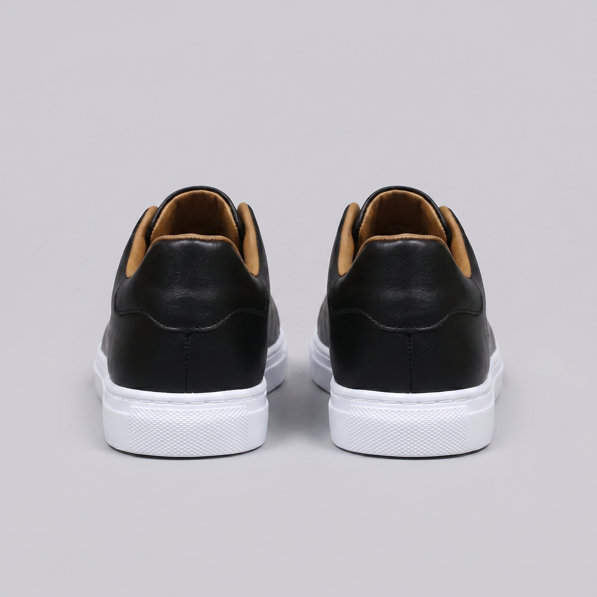 Men's Classic Sneakers without Laces