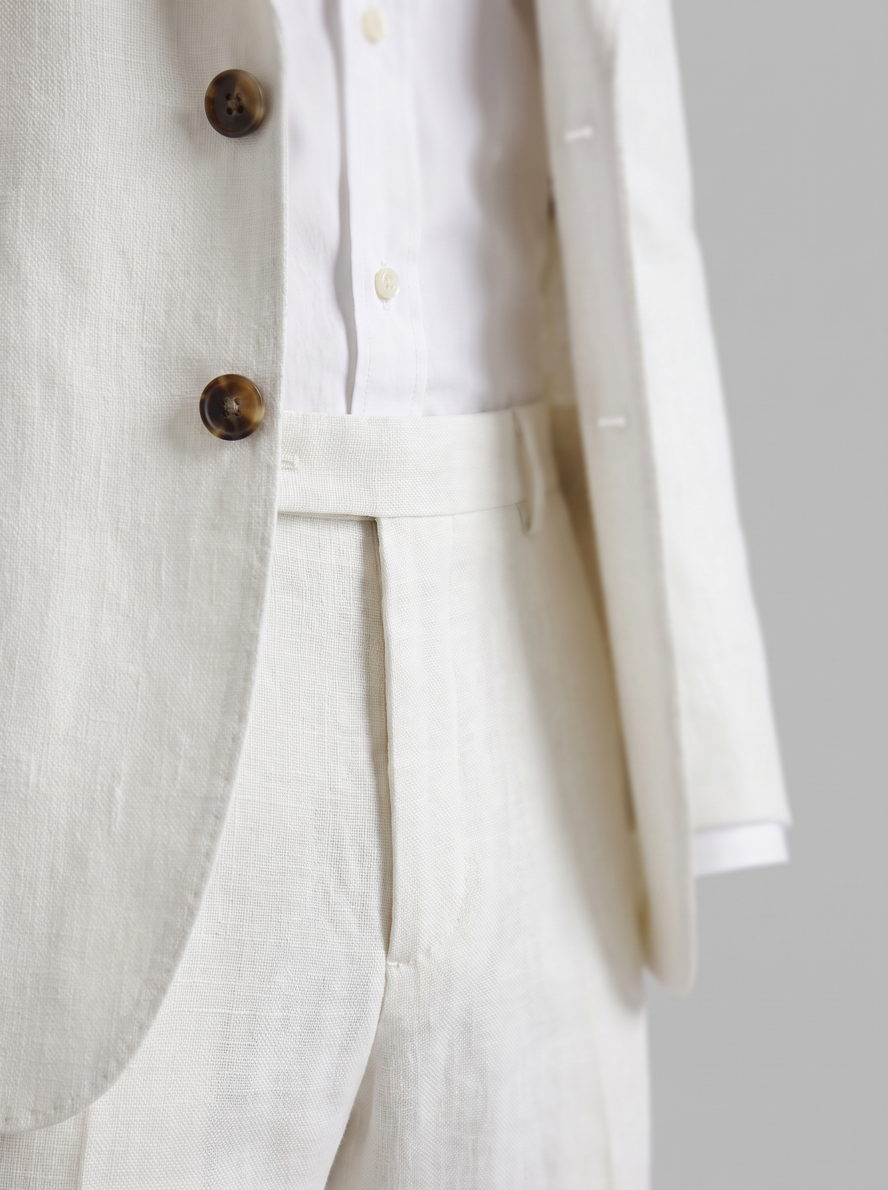 Men's Linen Slim-Fit Suit for Summer Weddings and Events
