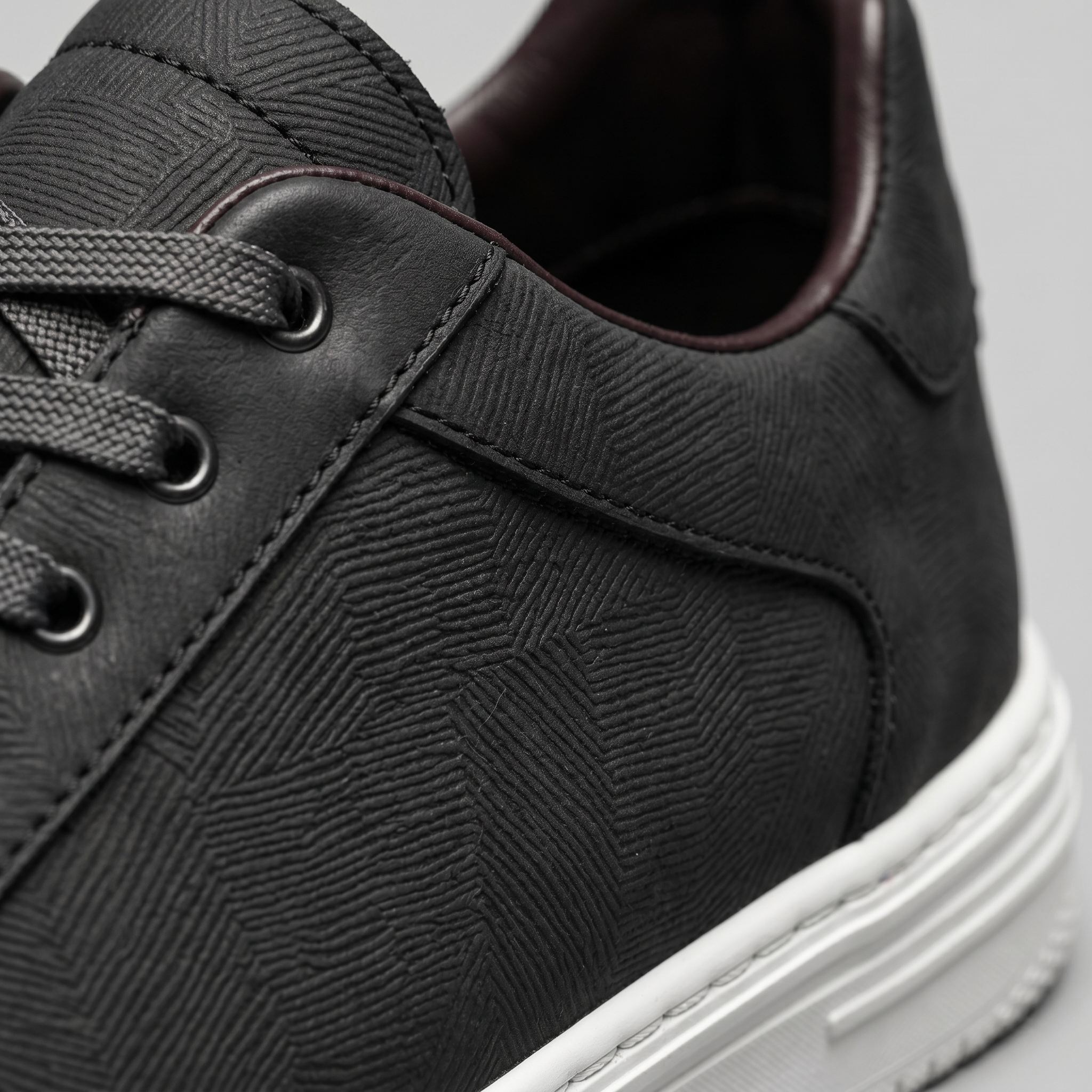 Men's Low-Top Casual Trainers