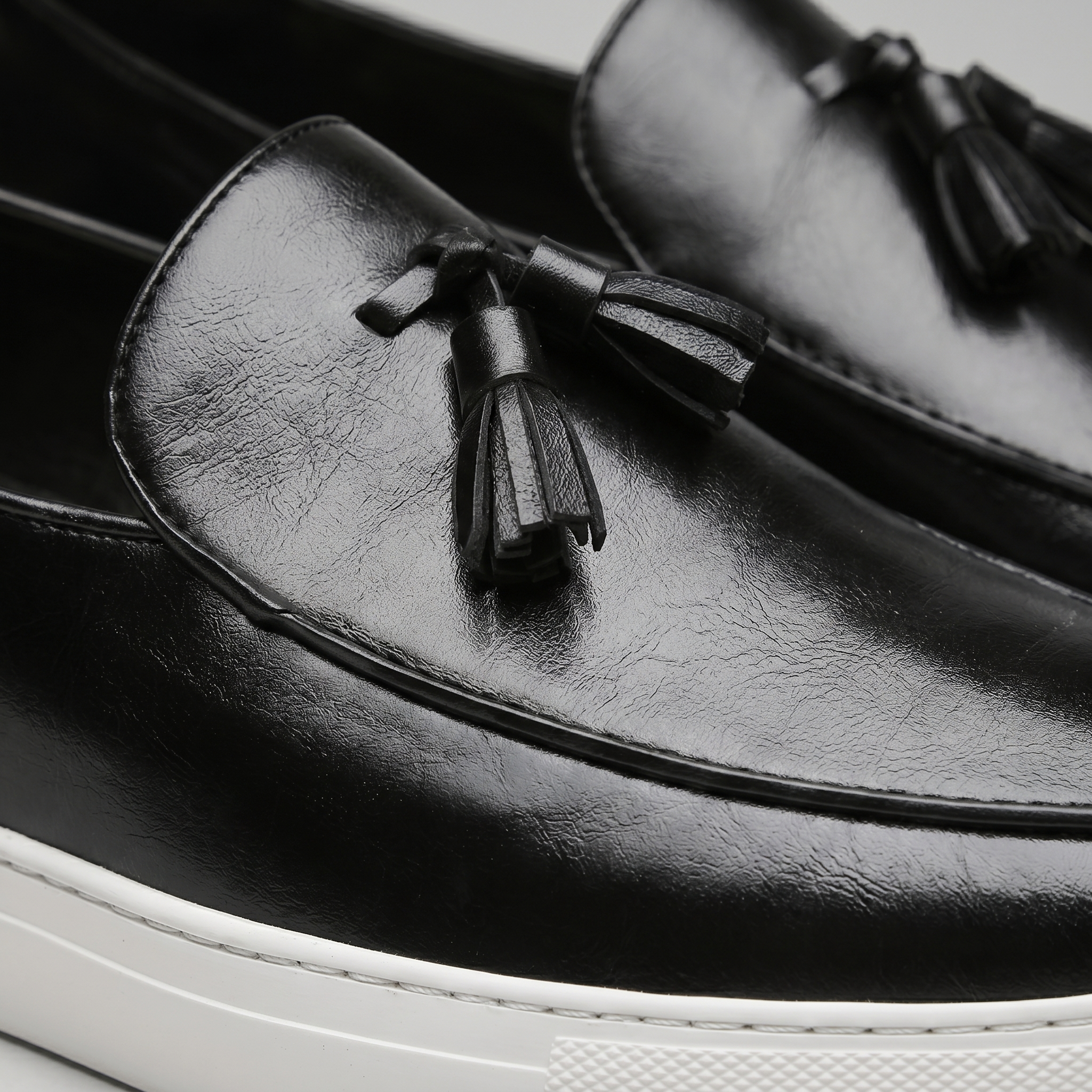 Men's Tassel Loafers for Smart Casual Outings