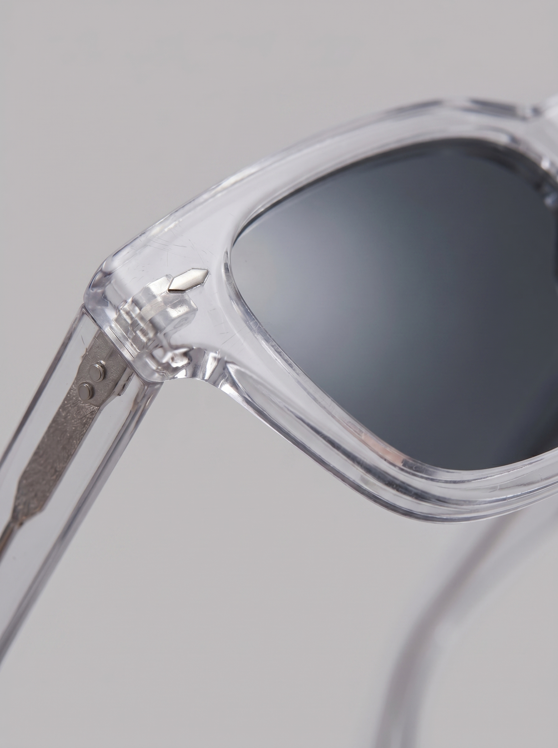 Men's Trendy Sunglasses with Dark Lenses