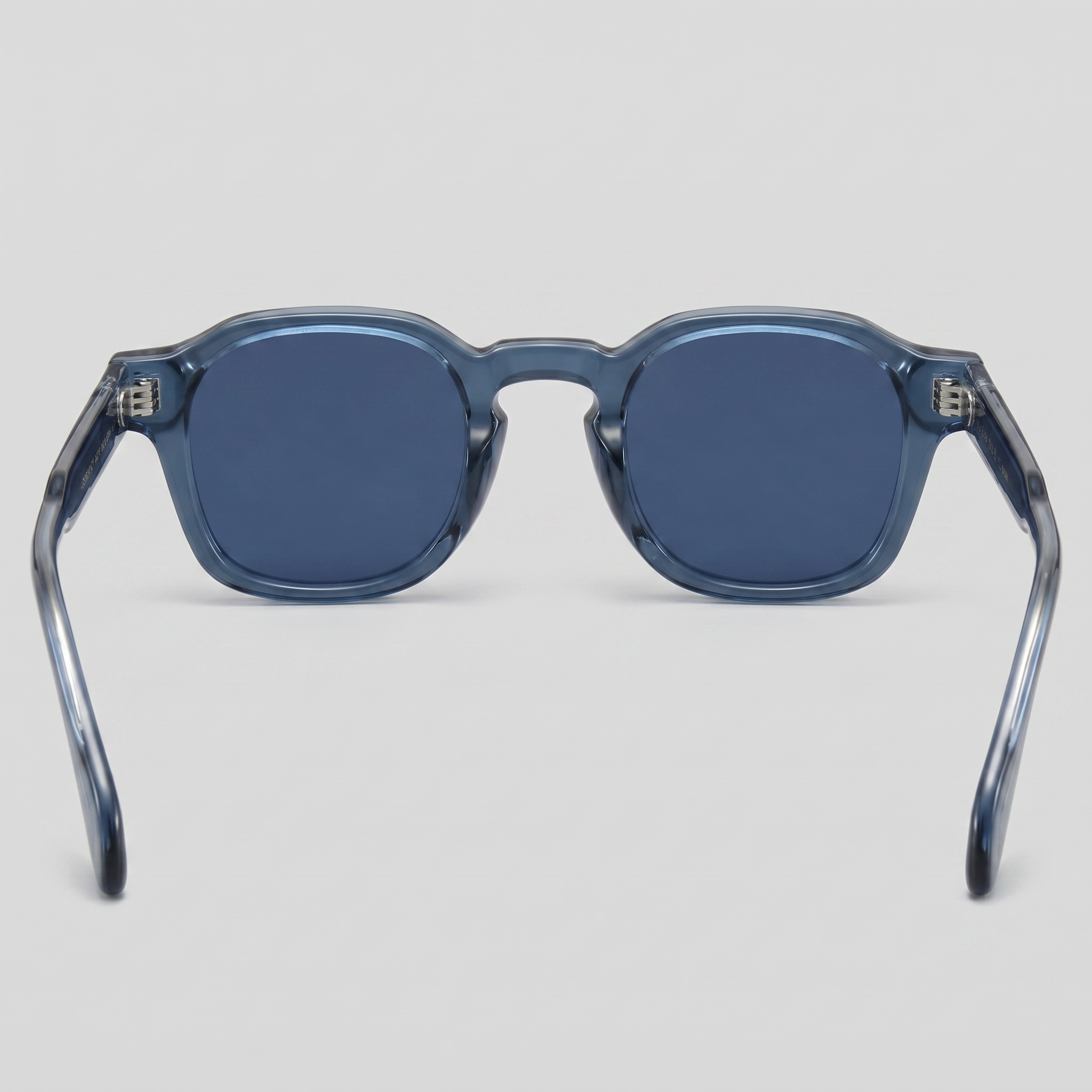 Men's Vintage Square Sunglasses with Dark Lenses